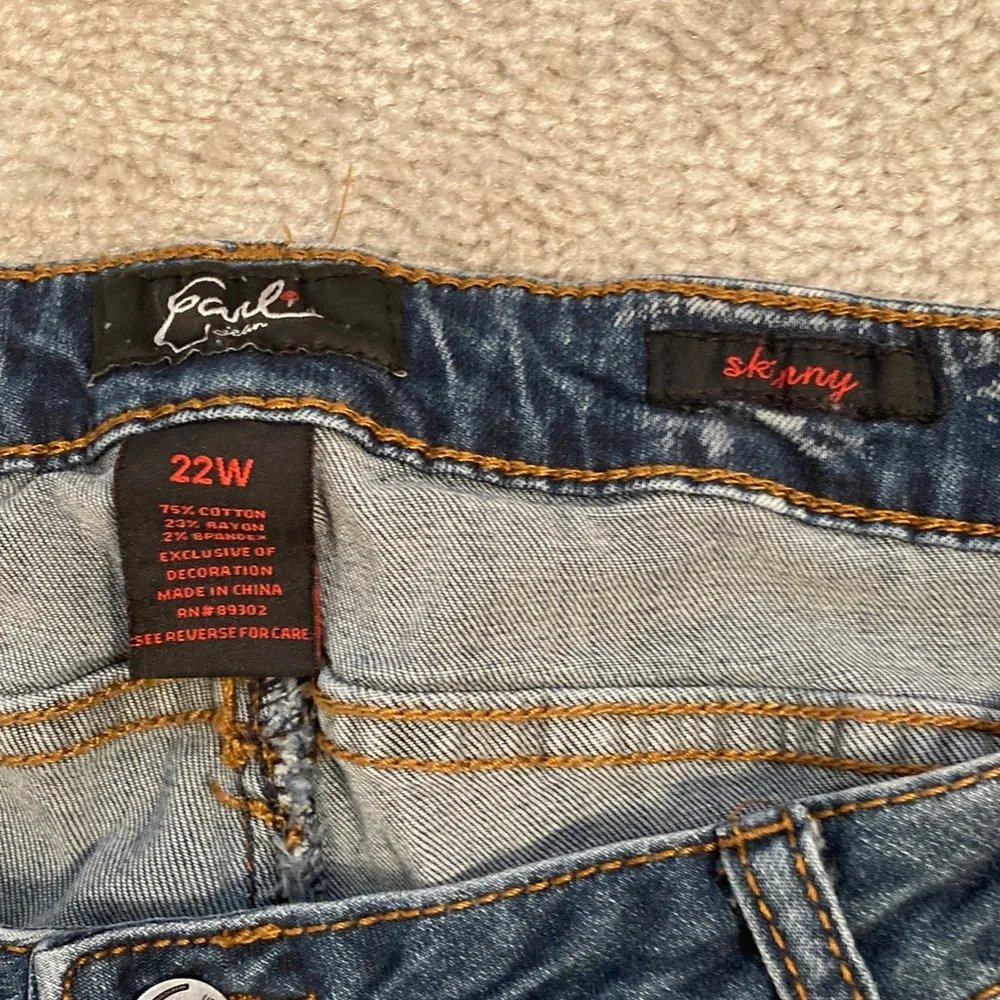 Earl Jean Classic Blue Distressed Women Jeans - Picture 4 of 6